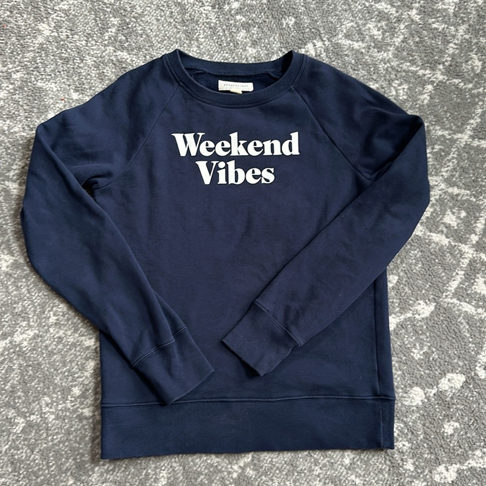 Aeropostale 💚 Weekend Vibes Crewneck